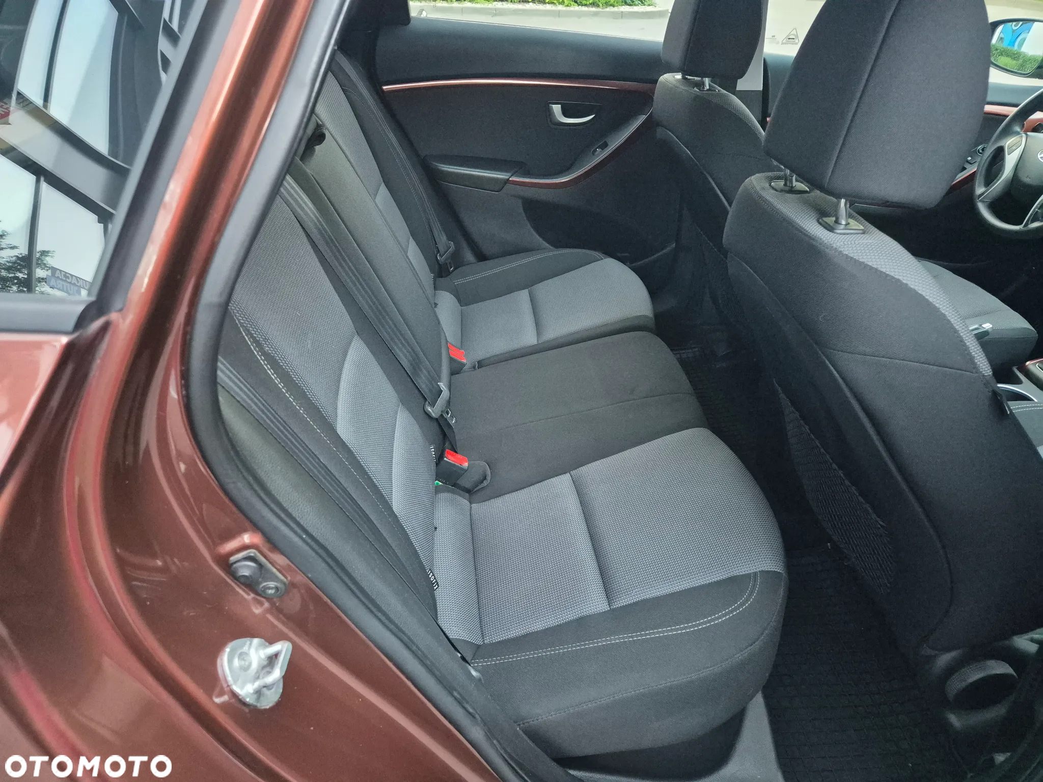 Hyundai i30 1.6 Comfort - 10