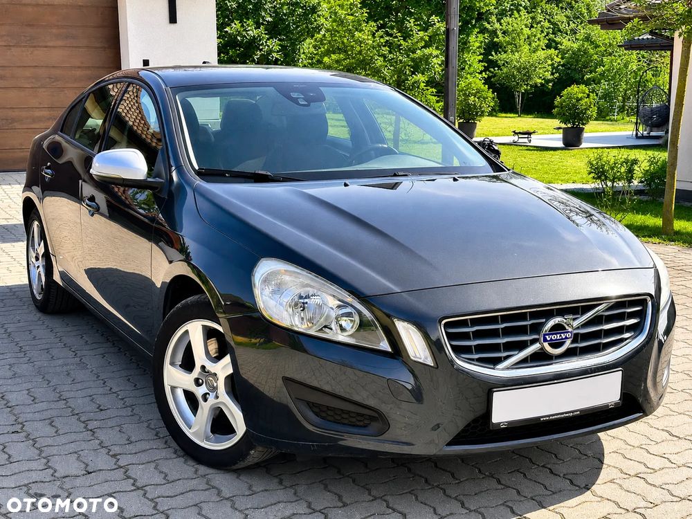 Volvo S60 - 1