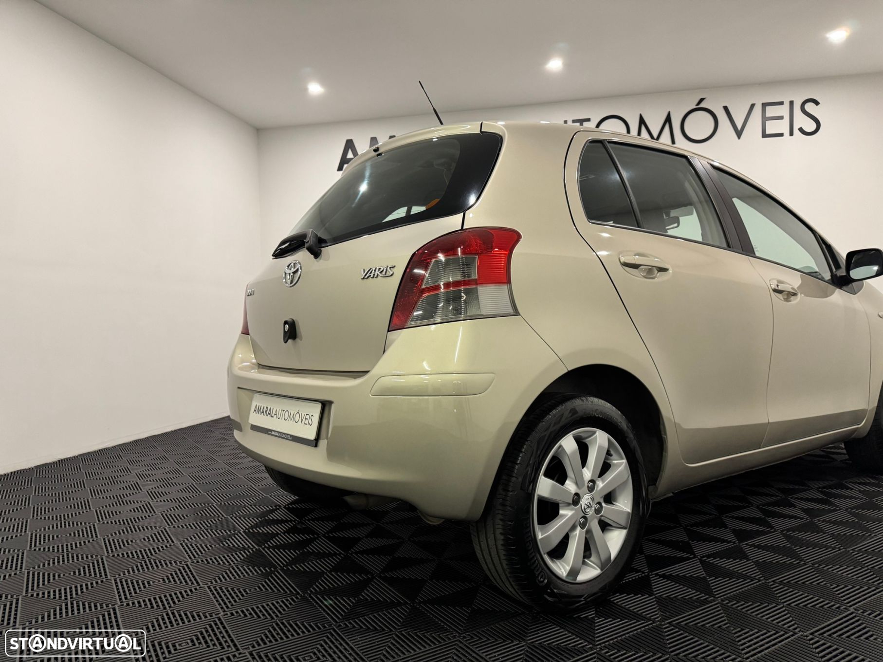 Toyota Yaris 1.33 VVT-i Comfort+AC - 20