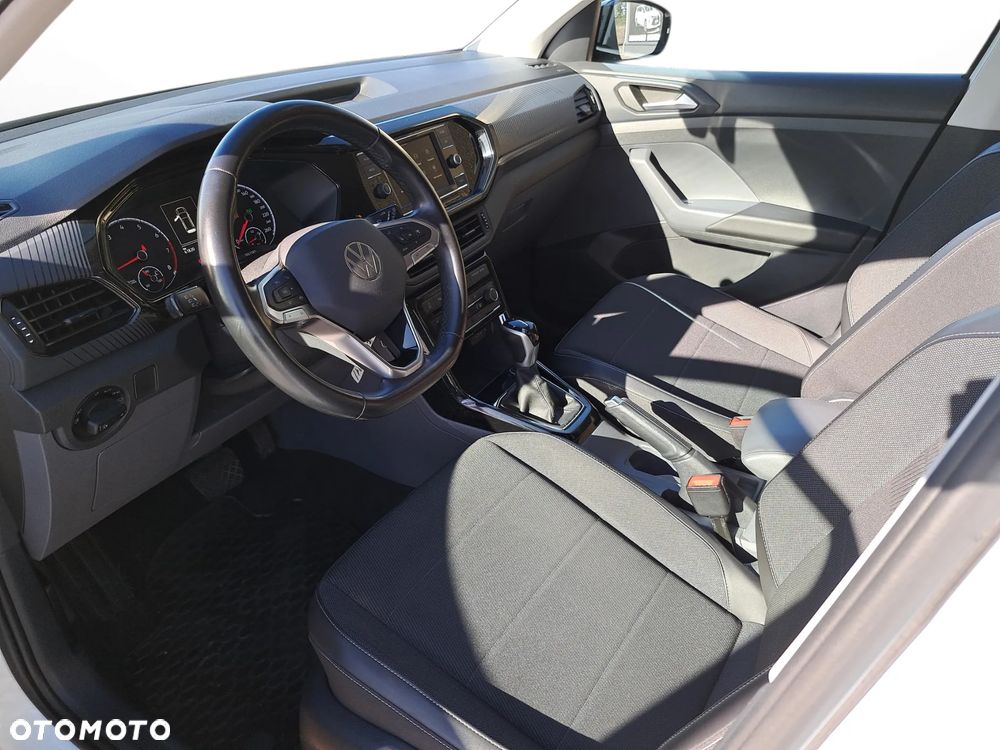 Volkswagen T-Cross 1.0 TSI Active DSG - 12