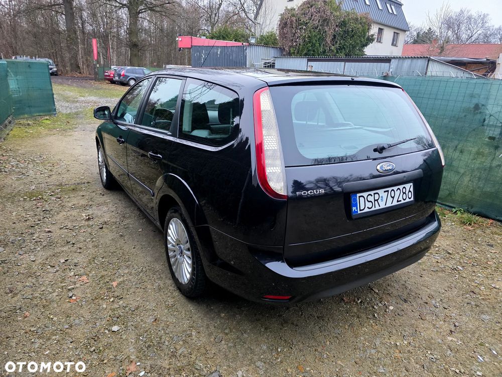 Ford Focus 1.8 Titanium - 10