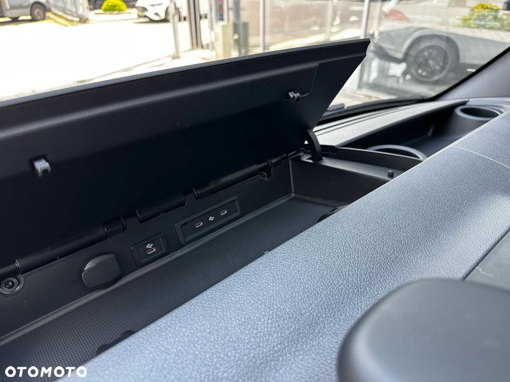 Mercedes-Benz Sprinter - 21