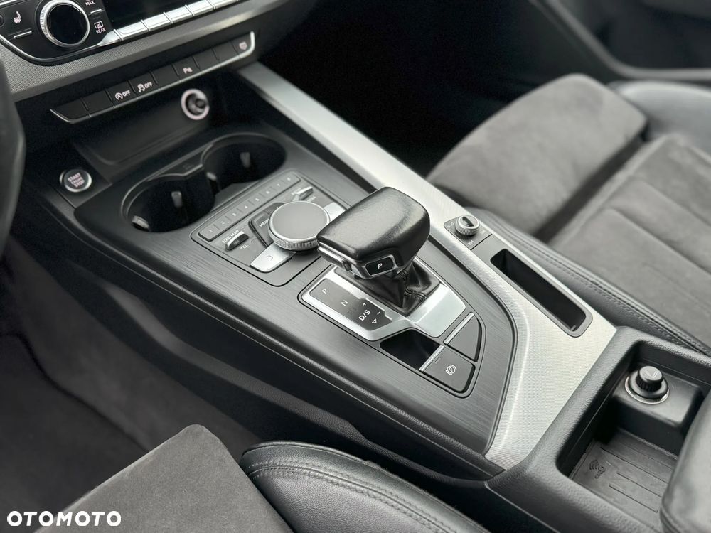 Audi A4 2.0 TDI S tronic sport - 31