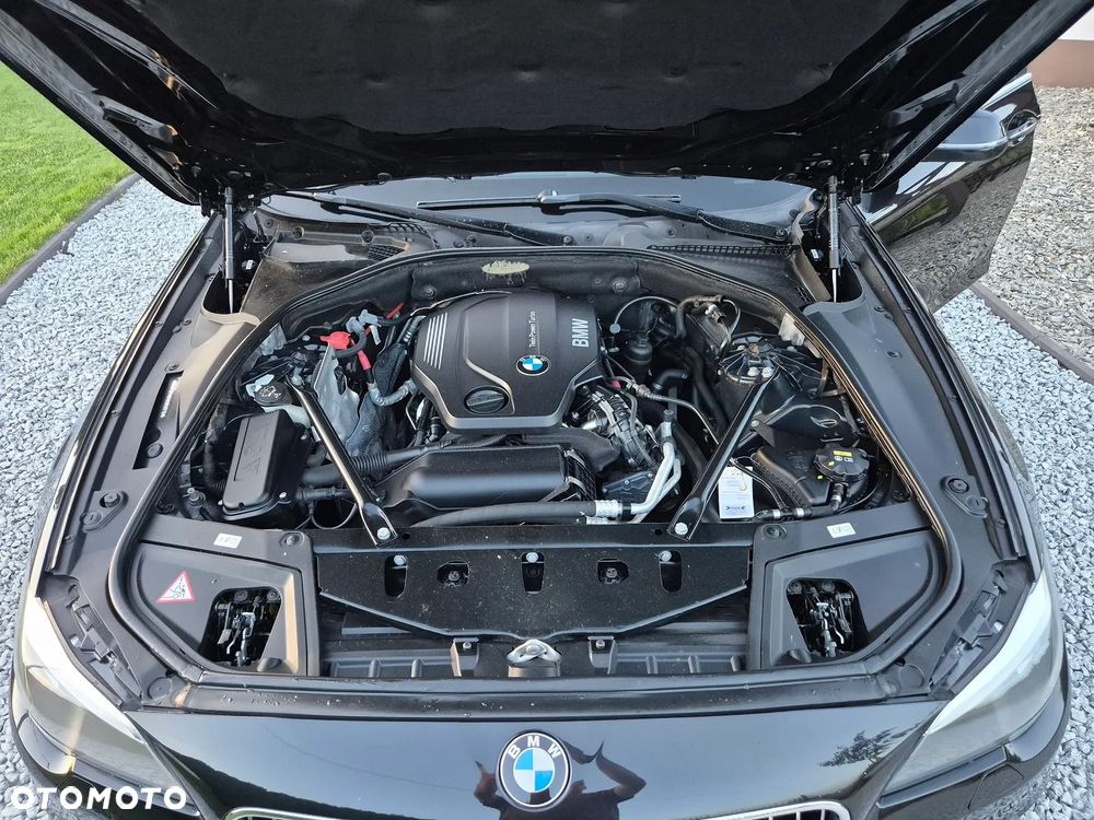 BMW Seria 5 520d - 31