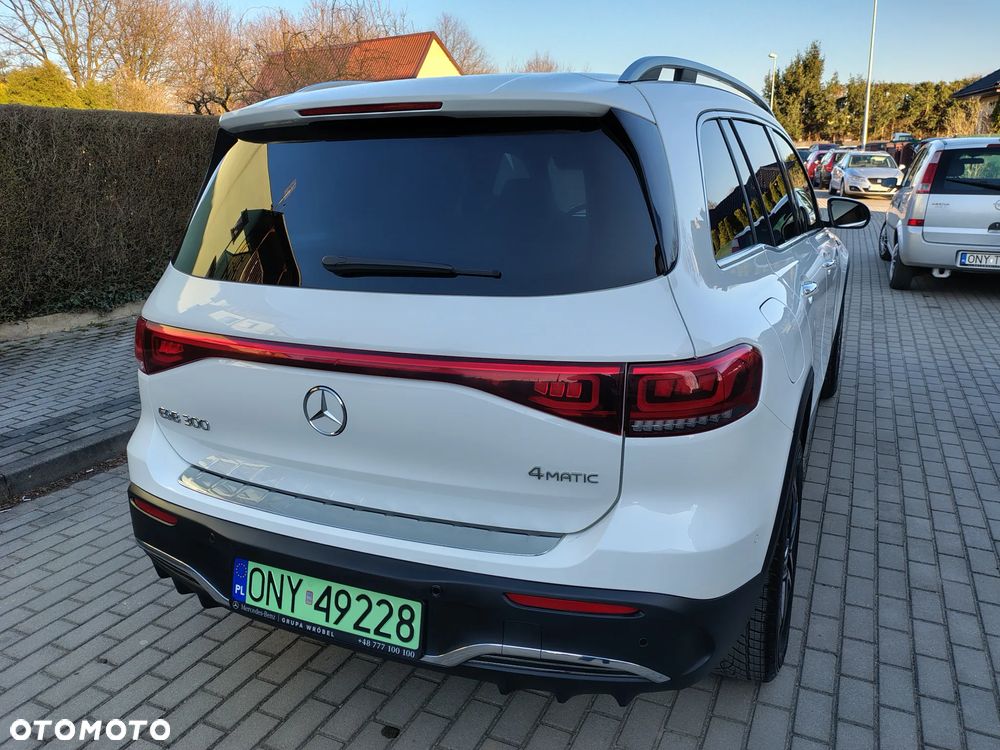 Mercedes-Benz EQB 300 4Matic AMG Line - 9