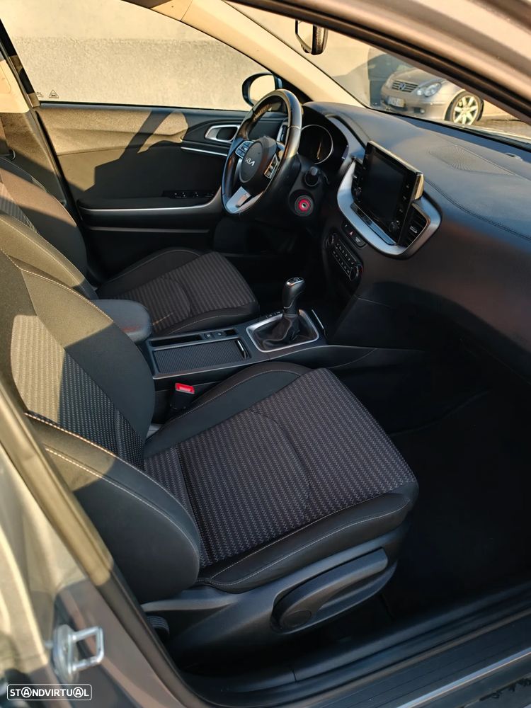 Kia XCeed — fotografia 30