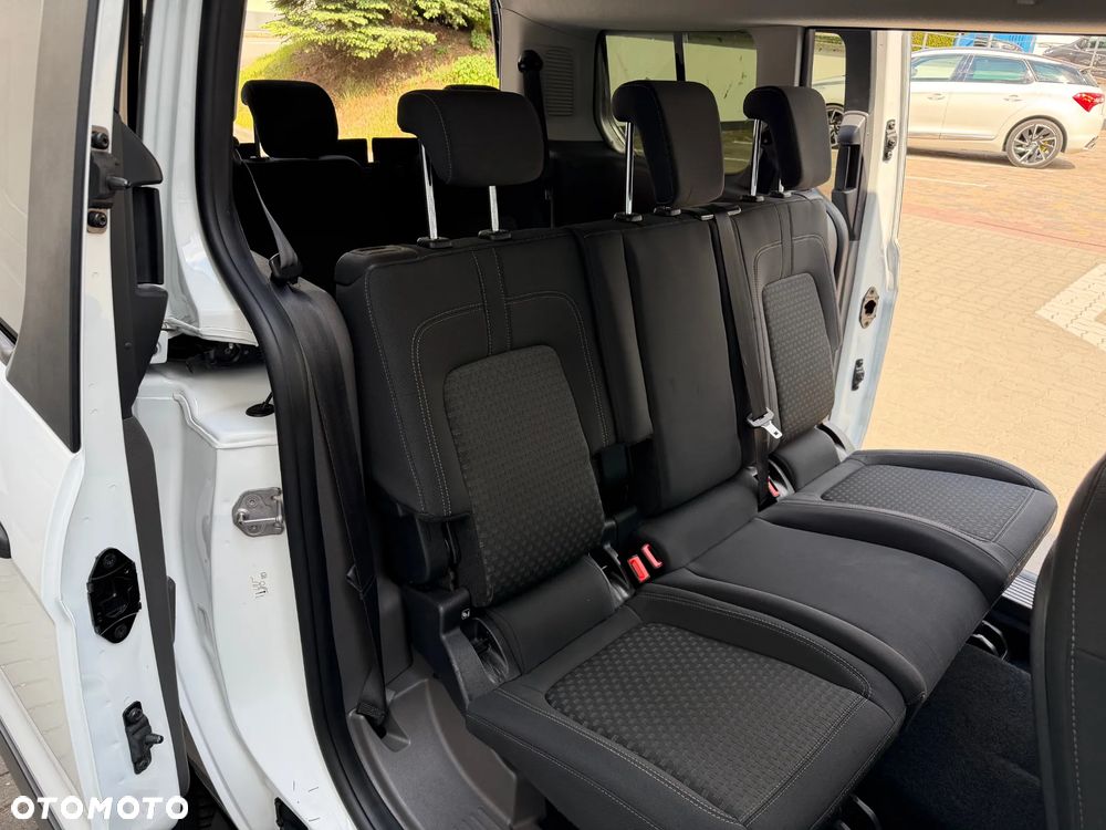 Ford Tourneo Connect Grand - 17