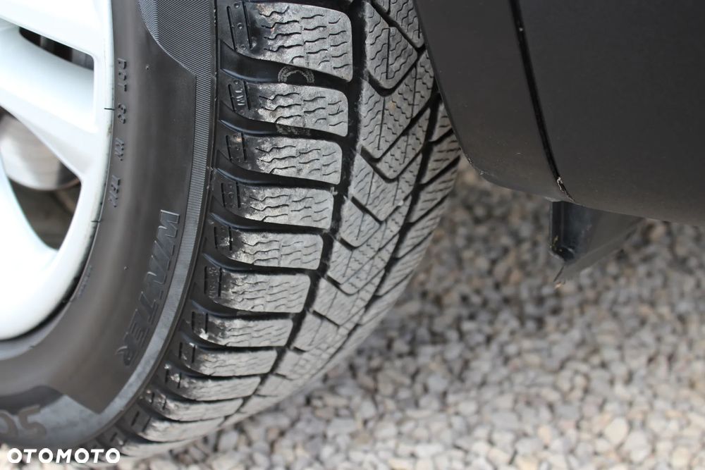 Nissan Qashqai 1.5 dCi DPF visia - 18