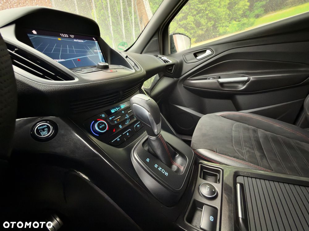 Ford Kuga 2.0 TDCi 4x4 ST-Line - 30