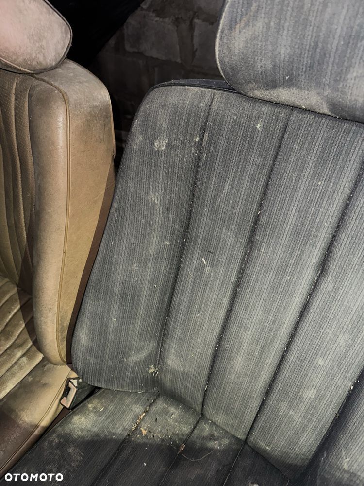 Fotel mercedes w124 pierwsza seria czarny wąska listwa - 1
