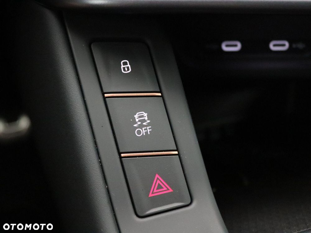 Cupra Terramar 1.5 e-Hybrid DSG VZ - 27