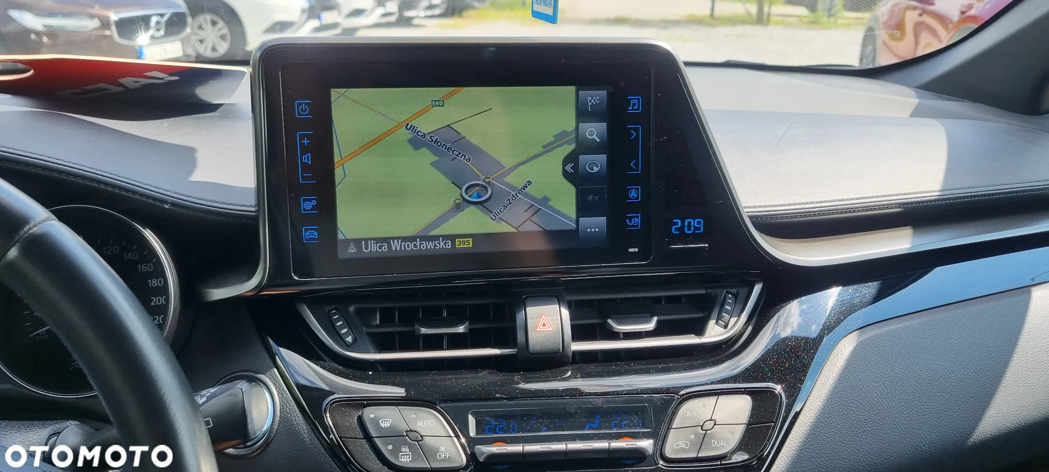 Toyota C-HR 1.8 Hybrid Business Edition - 18