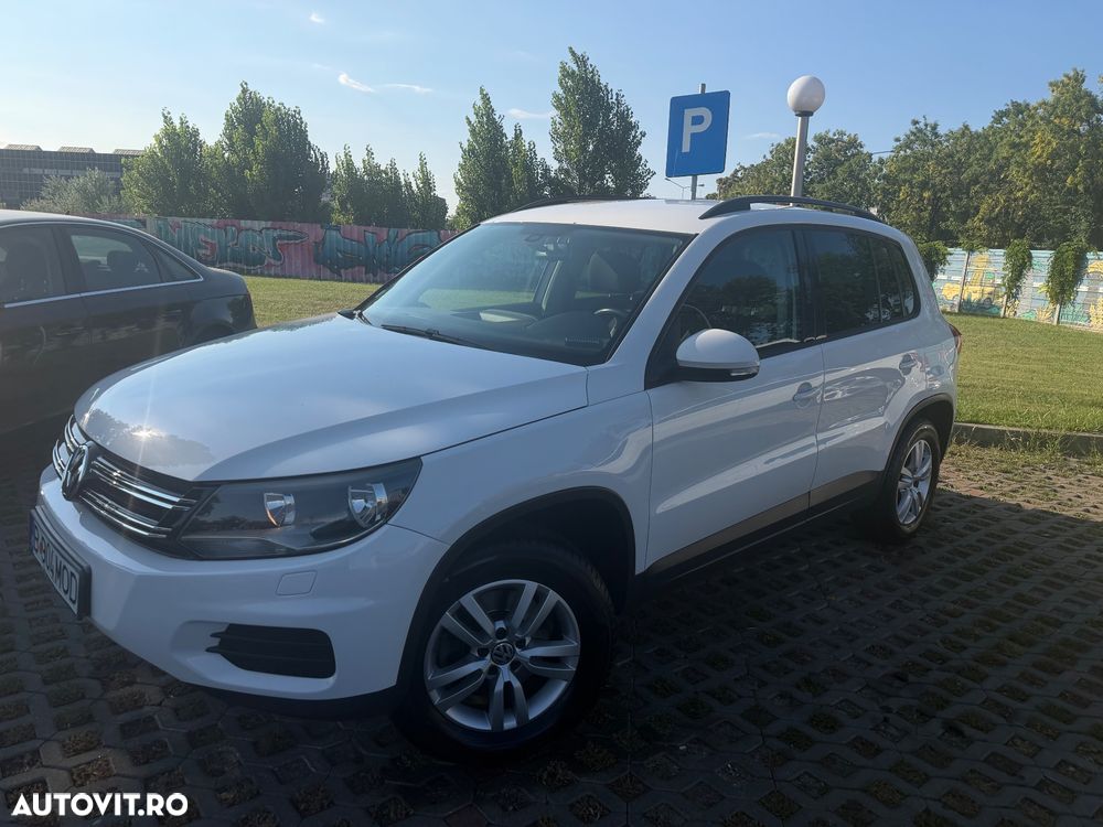 VOLKSWAGEN Tiguan