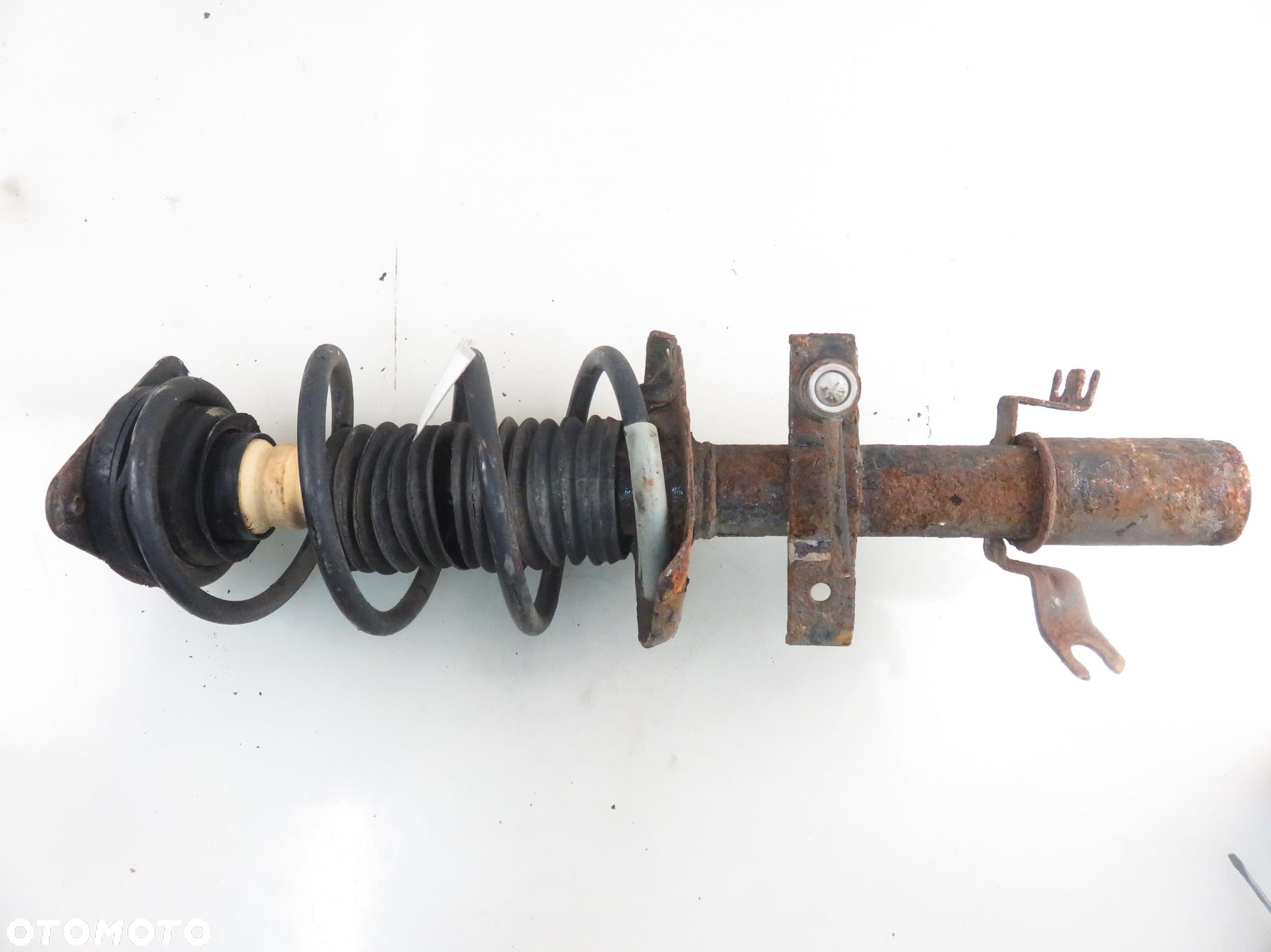 MCPERSON PRAWY PRZEDNI RENAULT CLIO III 1.2 16V TCE - D4F 786 - 8