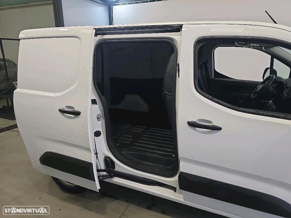 Toyota PROACE CITY CX.6 VELOCIDADES - 6