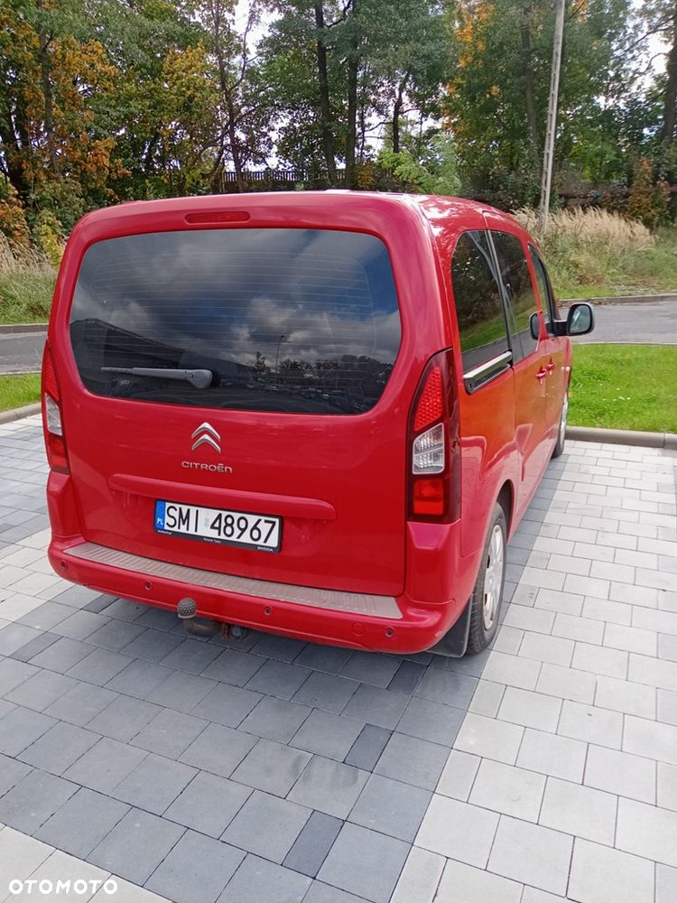 Citroën Berlingo Multispace e-HDi 90 FAP EGS6 Exclusive - 23