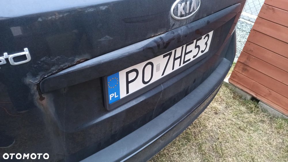 Kia Ceed - 13