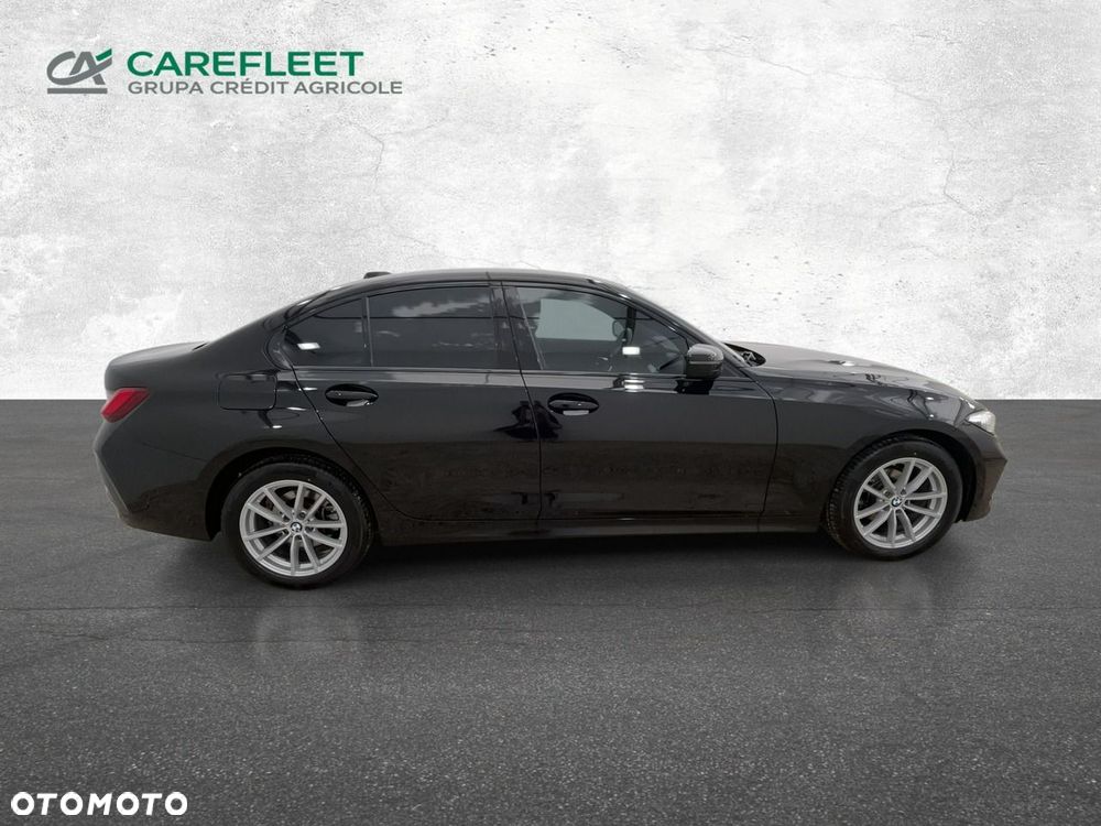 BMW Seria 3 318i - 4