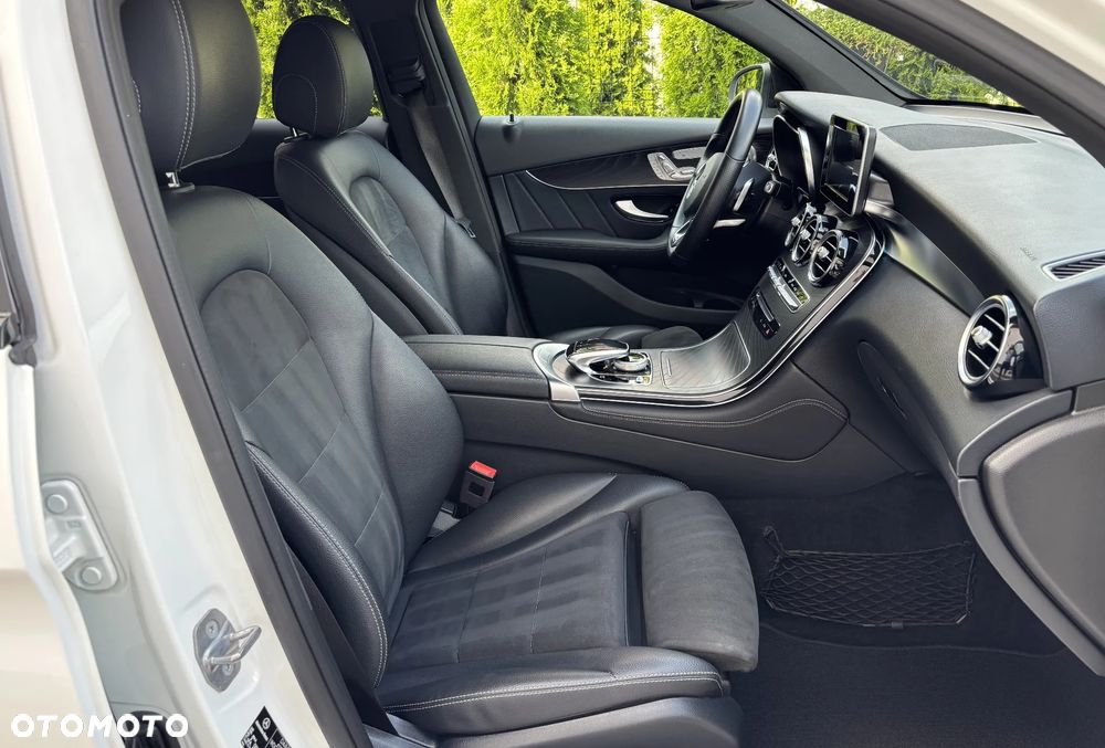Mercedes-Benz GLC - 7
