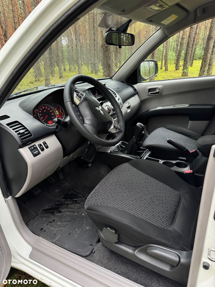 Mitsubishi L200 2.5 DID DC Instyle HP - 19