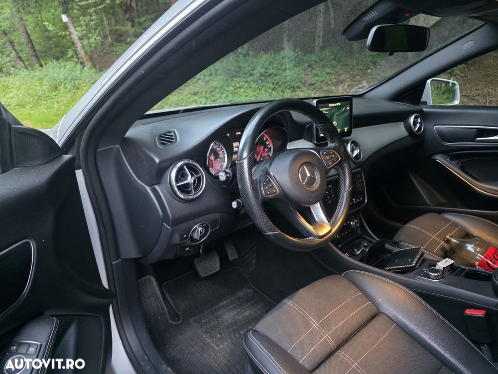 Mercedes-Benz CLA 220 d Aut. - 18
