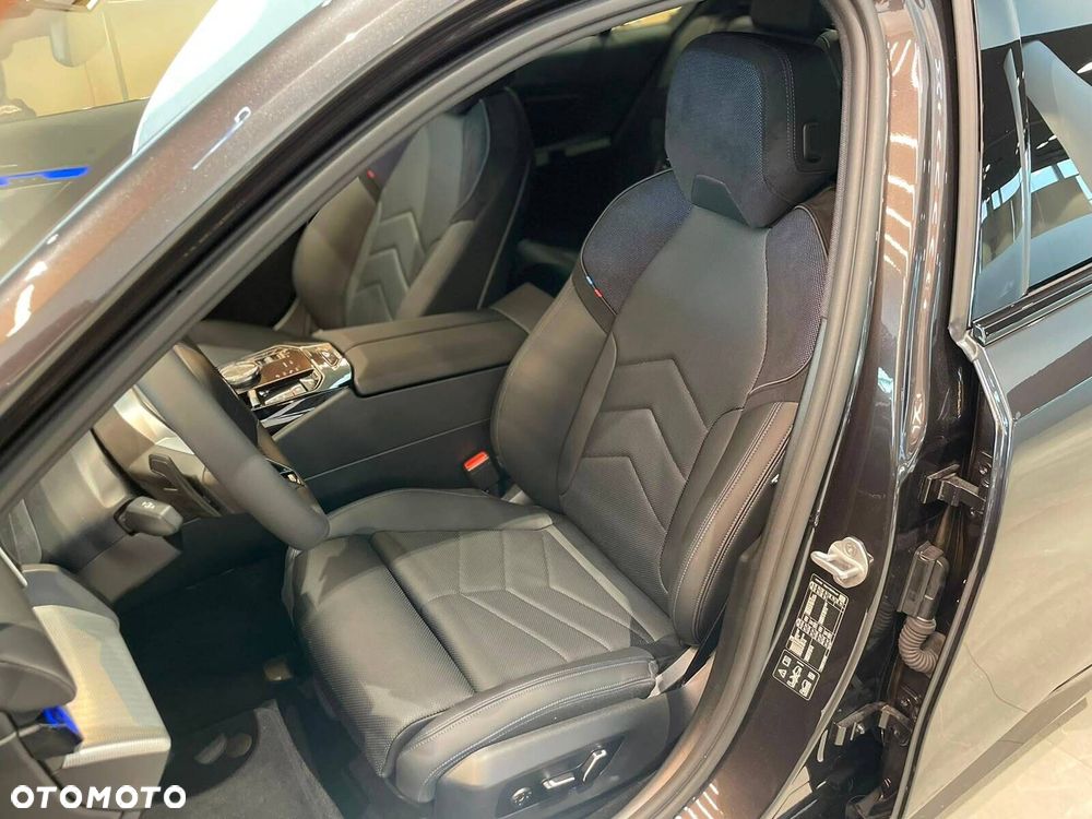 BMW Seria 5 - 13