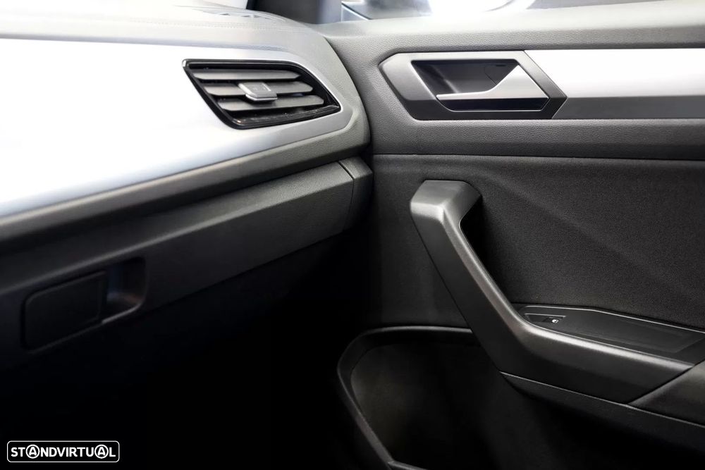 VW T-Roc 1.0 TSI - 33