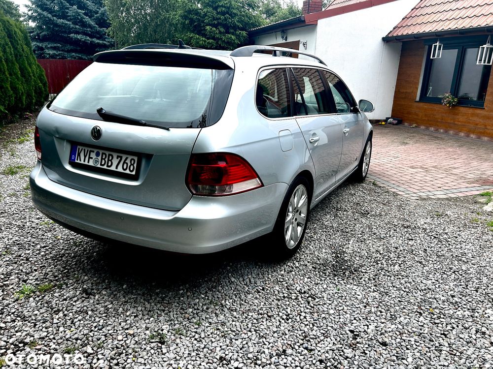 Volkswagen Golf - 4