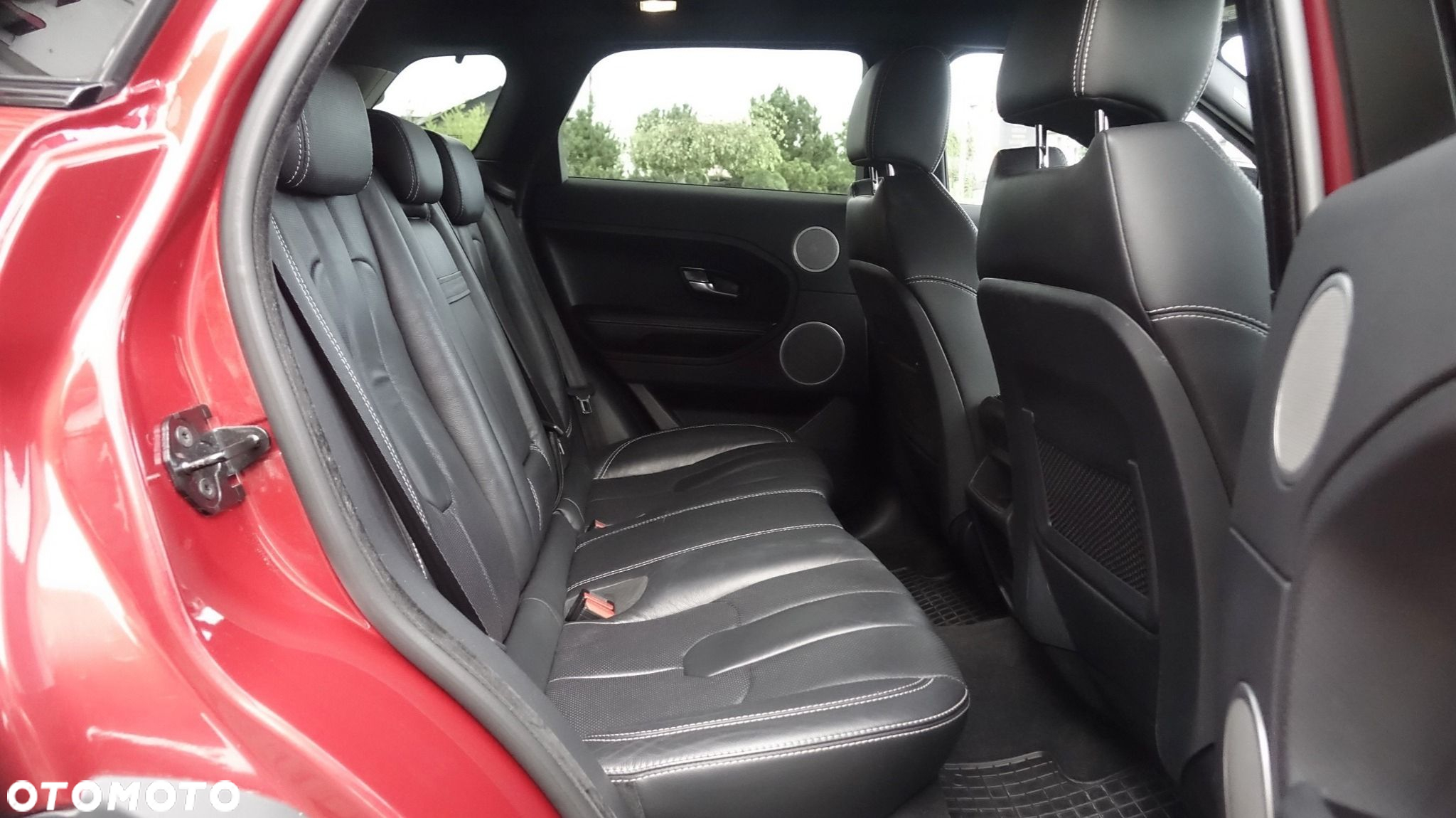 Land Rover Range Rover Evoque - 28