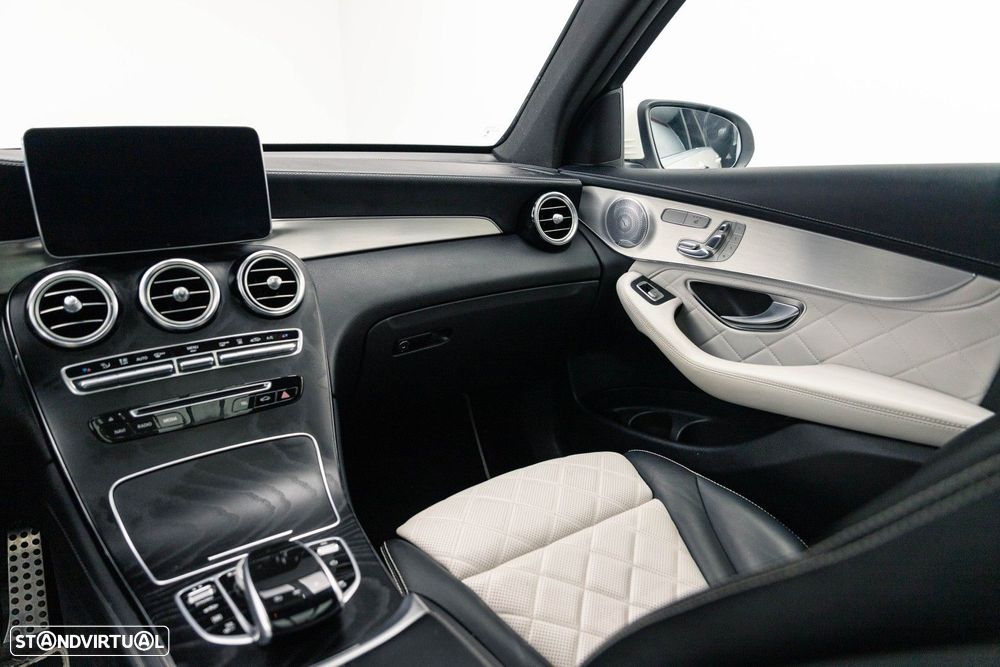 Mercedes-Benz GLC 350 e 4Matic 7G-TRONIC AMG Line - 17