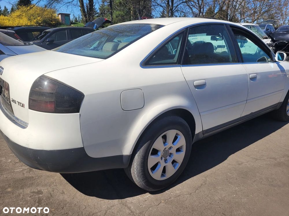 Części- Audi a6  Pojemność:2496  Moc: 110 kW  Rok: 1998  Diesel - 4
