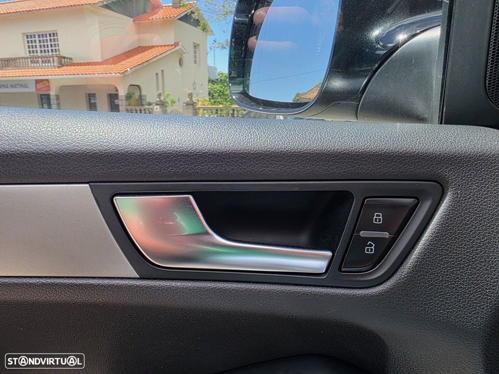 Audi Q5 2.0 TDI Advance - 30