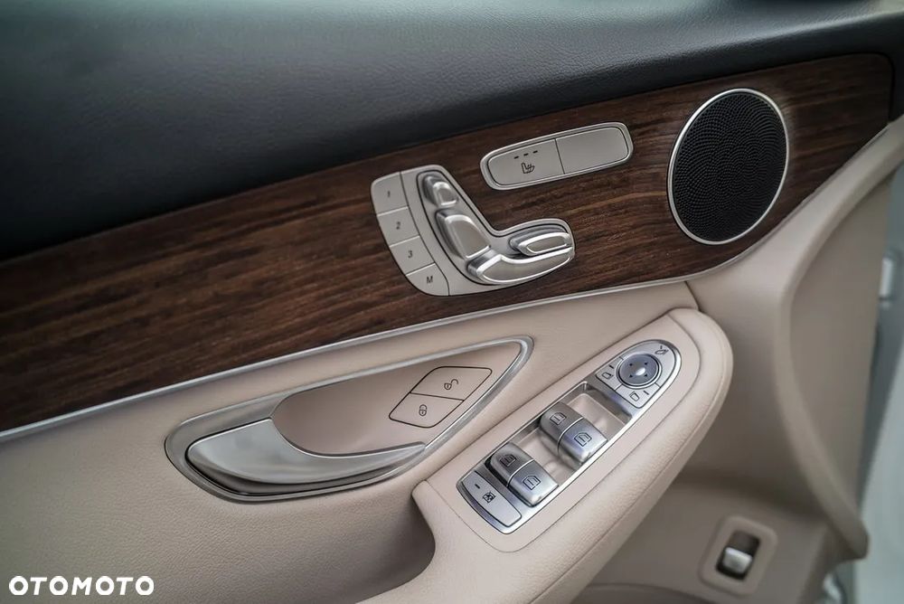 Mercedes-Benz GLC 300 4-Matic - 13