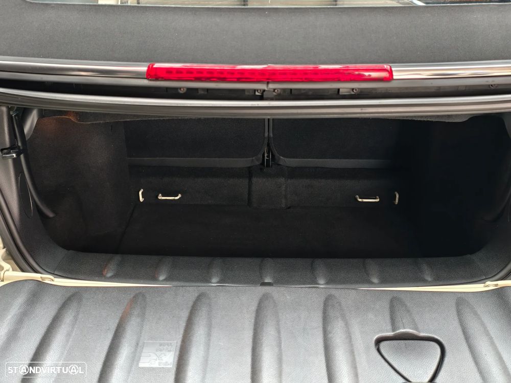 MINI Cabrio Cooper D - 24