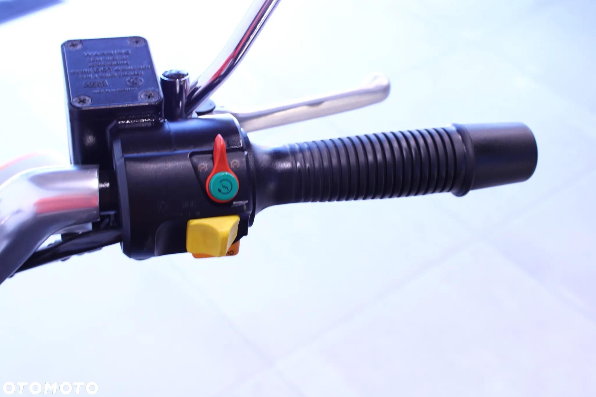 BMW R - 9