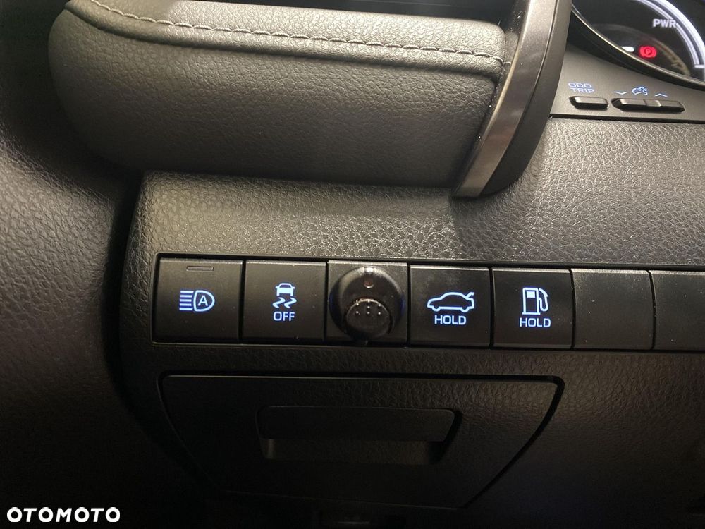 Toyota Camry 2.5 Hybrid Prestige CVT - 18