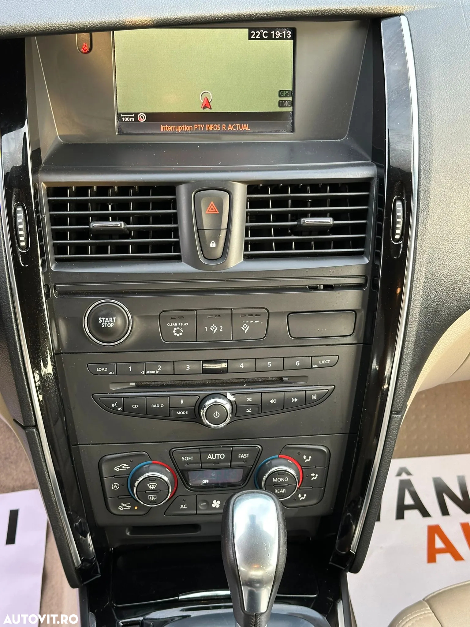 Renault Latitude 2.0 dCi Initiale Aut. - 16