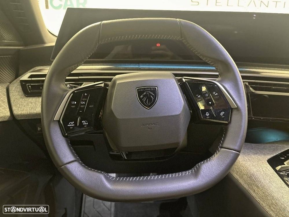 Peugeot 5008 1.2 Hybrid Allure e-DCS6 - 12