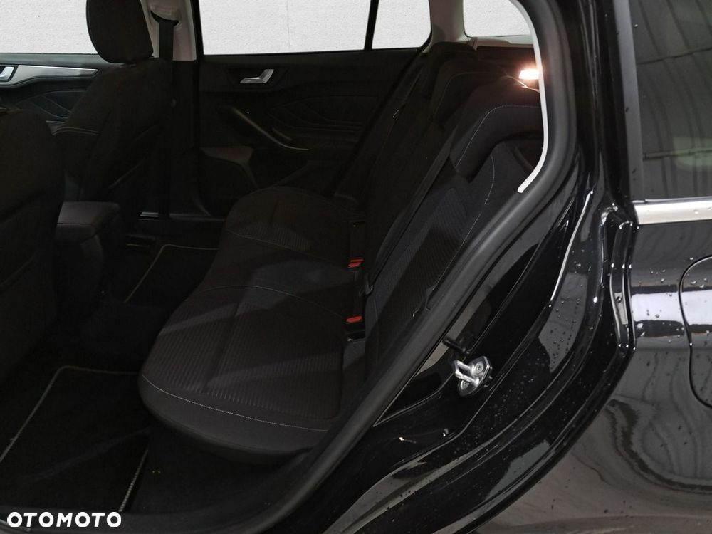 Ford Focus - 12