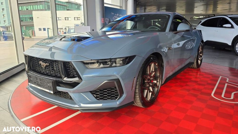 Ford Mustang - 2