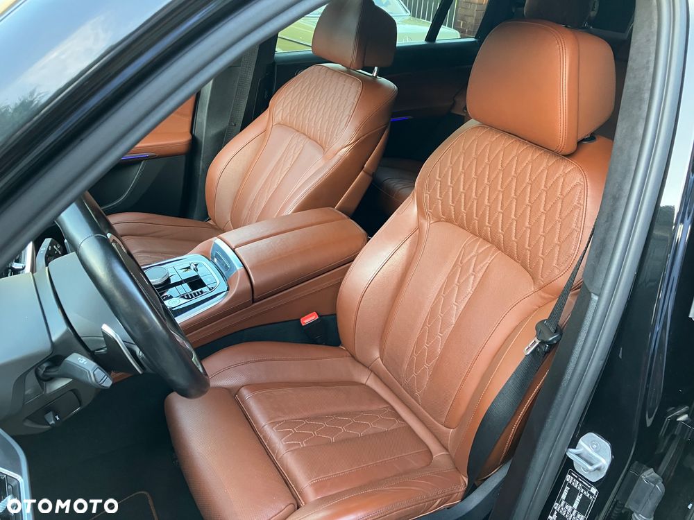 BMW X7 M50d sport - 12