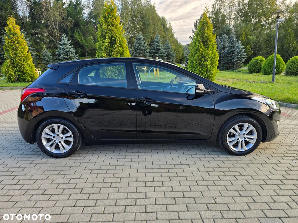 Hyundai i30 1.4 Premium - 6