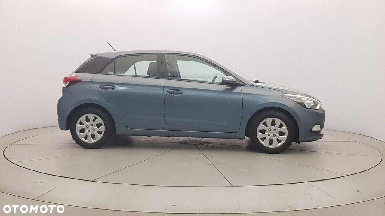 Hyundai i20 - 8