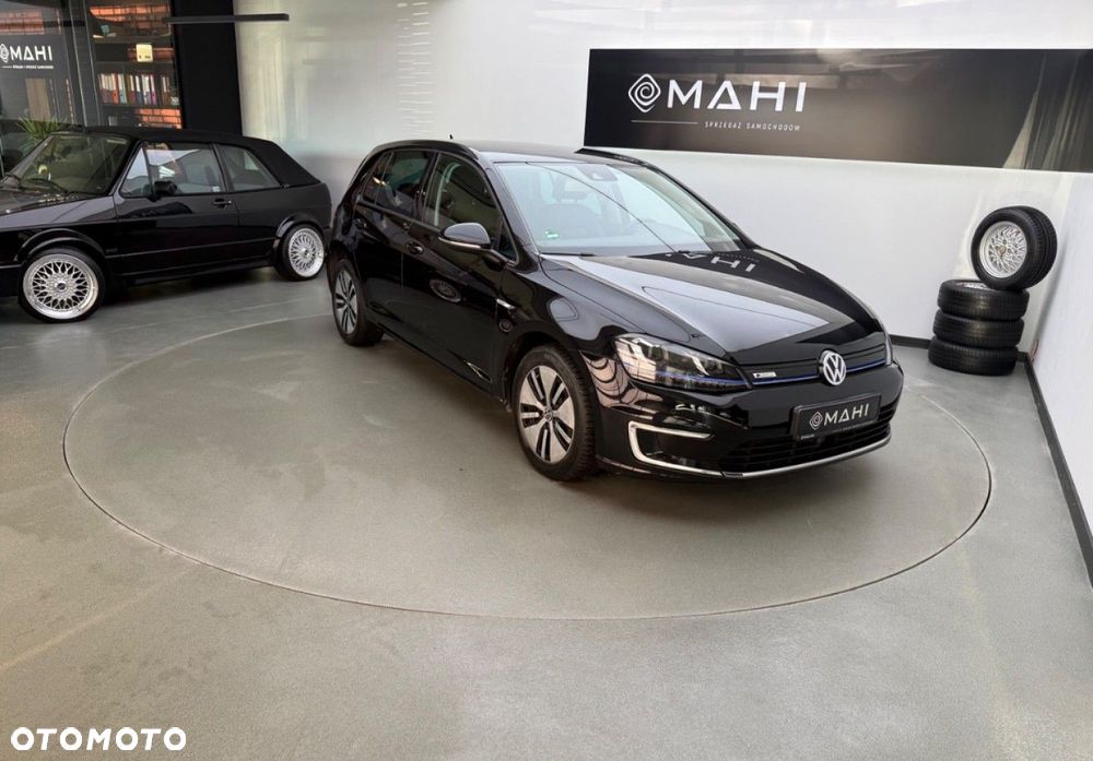 Volkswagen Golf - 15