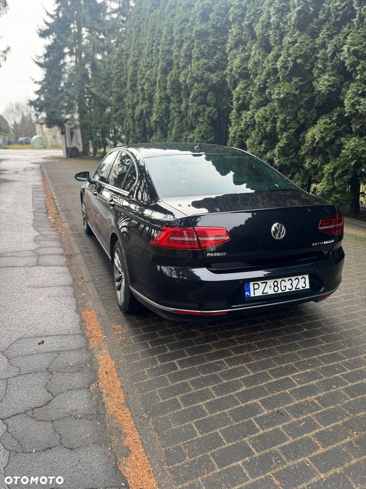 Volkswagen Passat - 8