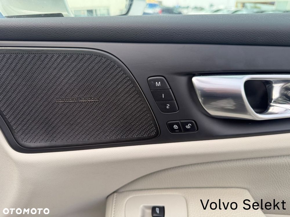 Volvo S60 - 32