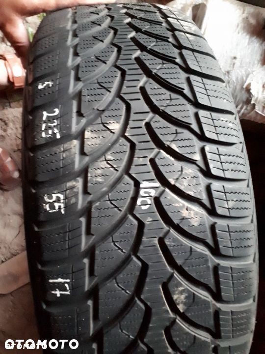 Bridgestone Reinforced 225/55/17 nr 100 - 1