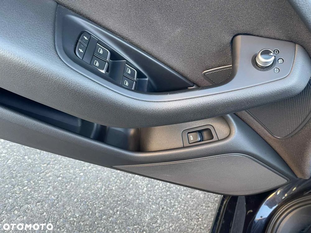 Audi A6 Avant 2.0 TDI Ultra S tronic - 15