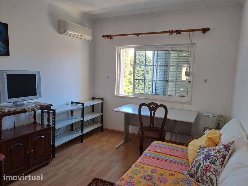 Quarto 30m2 em Moradia Parede Carcavelos - Grande imagem: 3/10