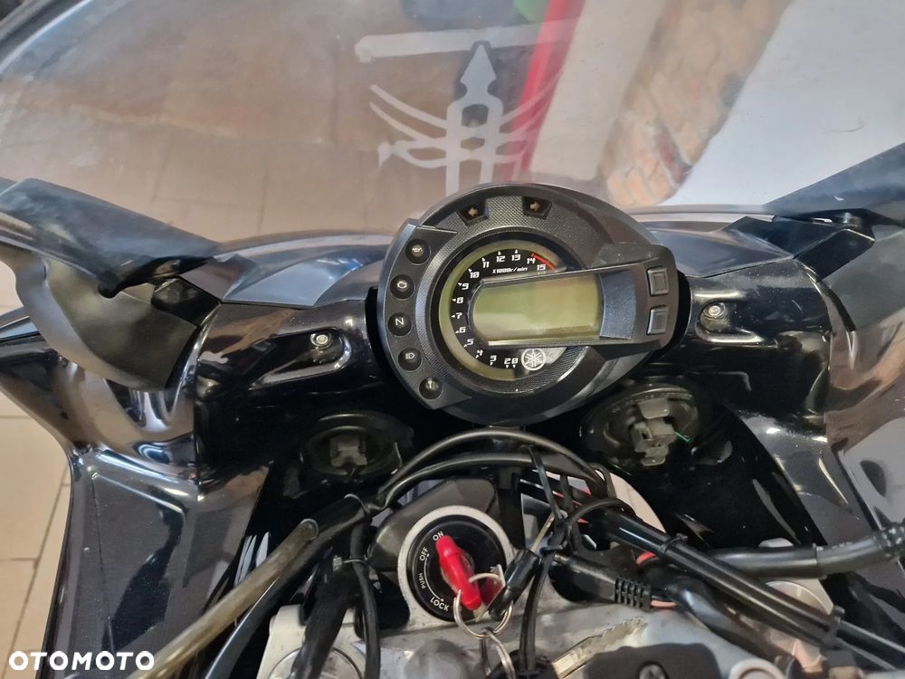 Yamaha FZ6 - 13